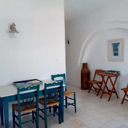 Semi-detached House On The Heights Of Parikia - Exceptional View Of The Cyclades Дом отдыха Парос