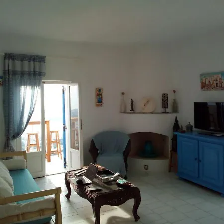Semi-detached House On The Heights Of Parikia - Exceptional View Of The Cyclades *