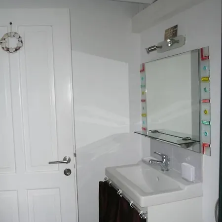 Semi-detached House On The Heights Of Parikia - Exceptional View Of The Cyclades Páros