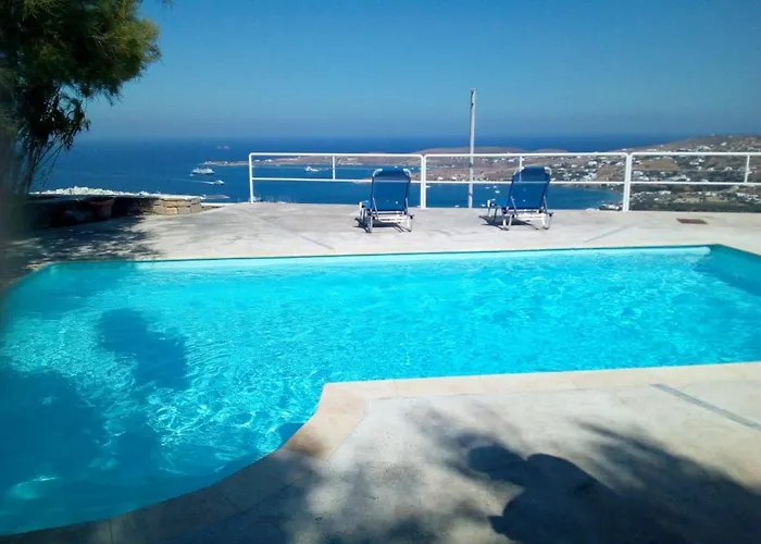 Vakantiehuis Semi-detached House On The Heights Of Parikia - Exceptional View Of The Cyclades