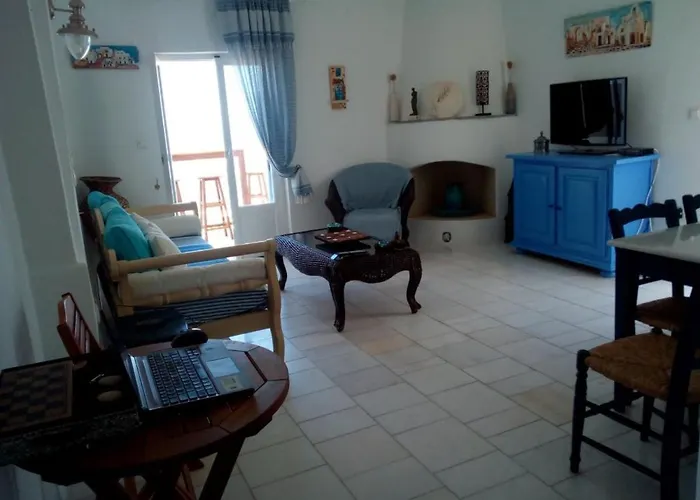 Semi-detached House On The Heights Of Parikia - Exceptional View Of The Cyclades Парос