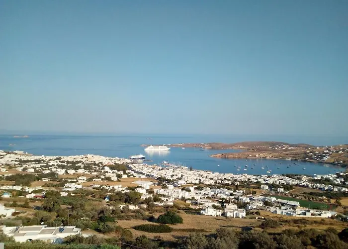 Semi-detached House On The Heights Of Parikia - Exceptional View Of The Cyclades Парос